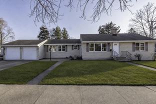 821 12th St - Photo 1 of 1