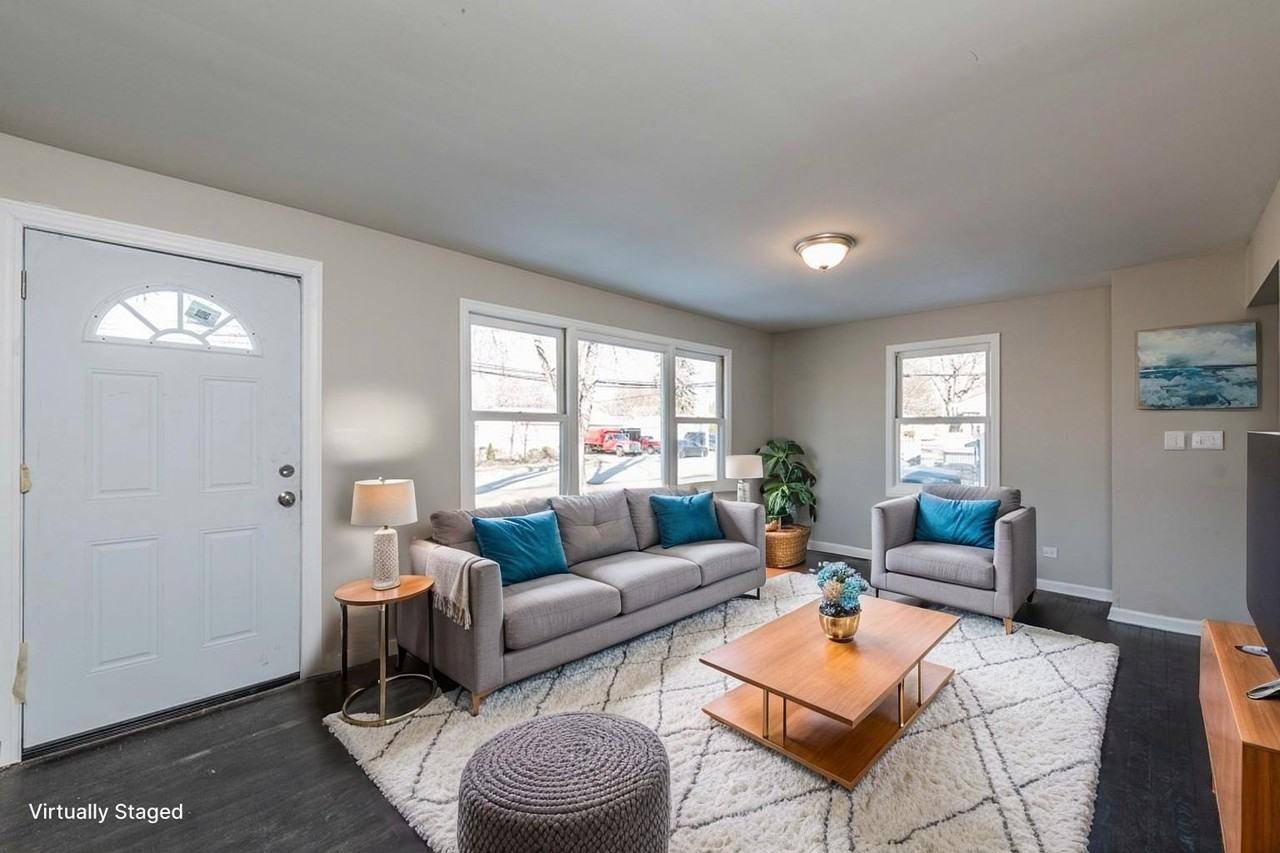 821 12th St - Photo 3 of 22