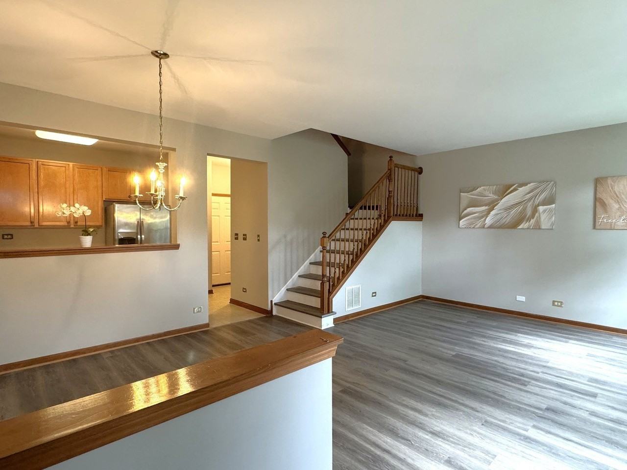 2460 Georgetown Cir - Photo 3 of 17