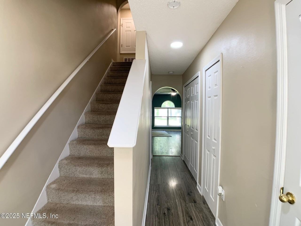 6842 Playpark Trl W - Photo 5 of 24