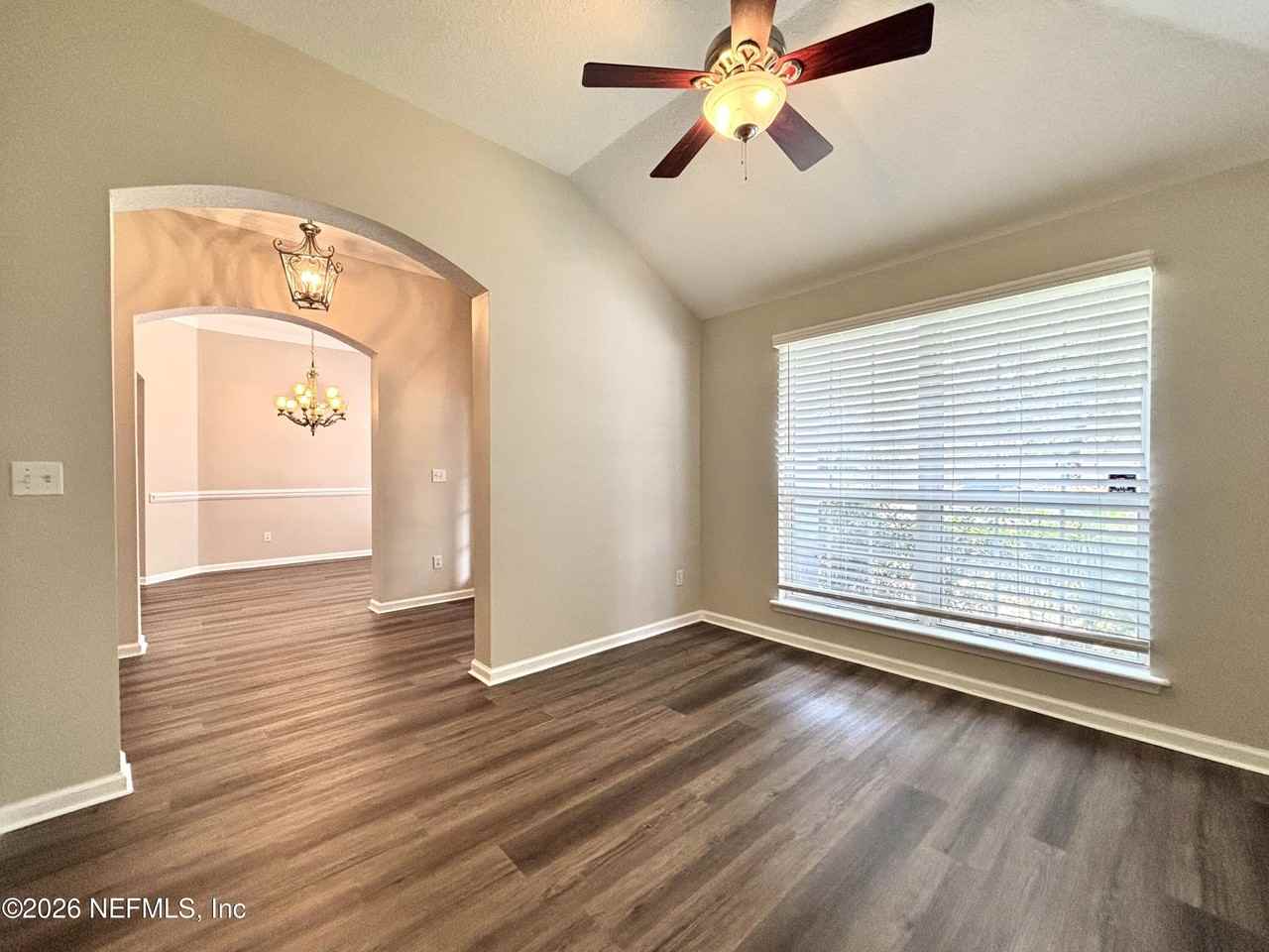 3601 Silver Bluff Blvd - Photo 6 of 36