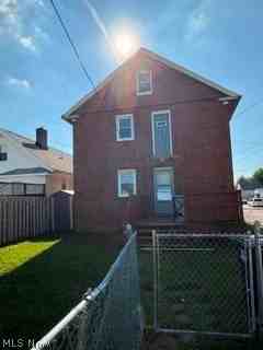 3857 W 137th St #2 - Photo 4 of 21