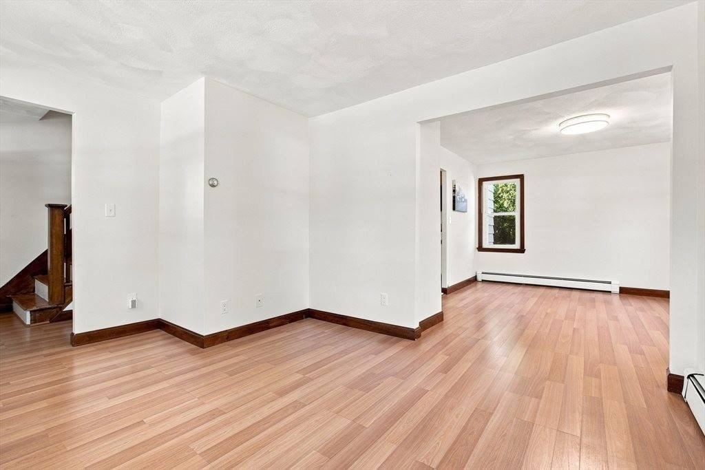 24 Railroad Ave - Photo 4 of 25