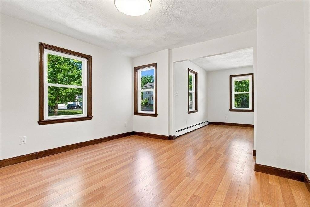 24 Railroad Ave - Photo 5 of 25