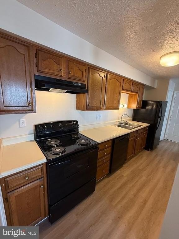900 Cedar Crest Ct - Photo 3 of 14