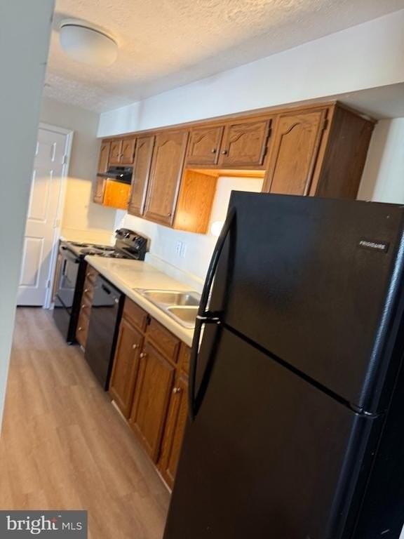 900 Cedar Crest Ct - Photo 4 of 14