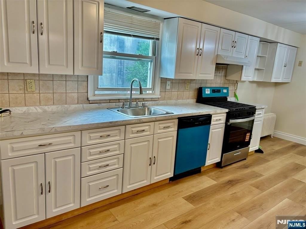 271 Warren Street #1stFL - Photo 4 of 10