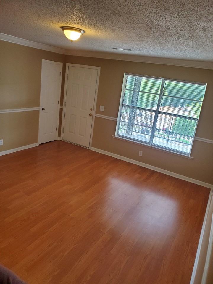 6 Trenton St #7 - Photo 2 of 7
