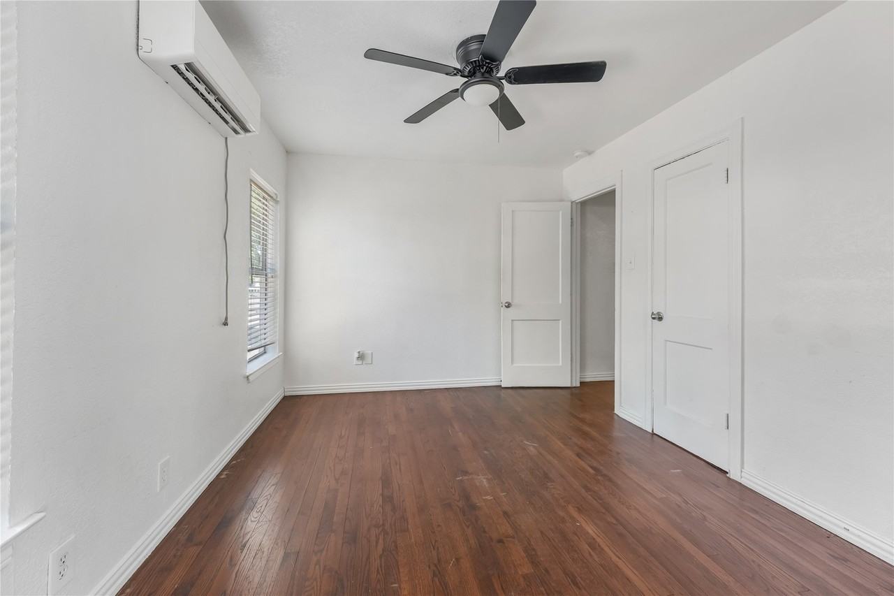 2404 Colony Ct - Photo 4 of 9