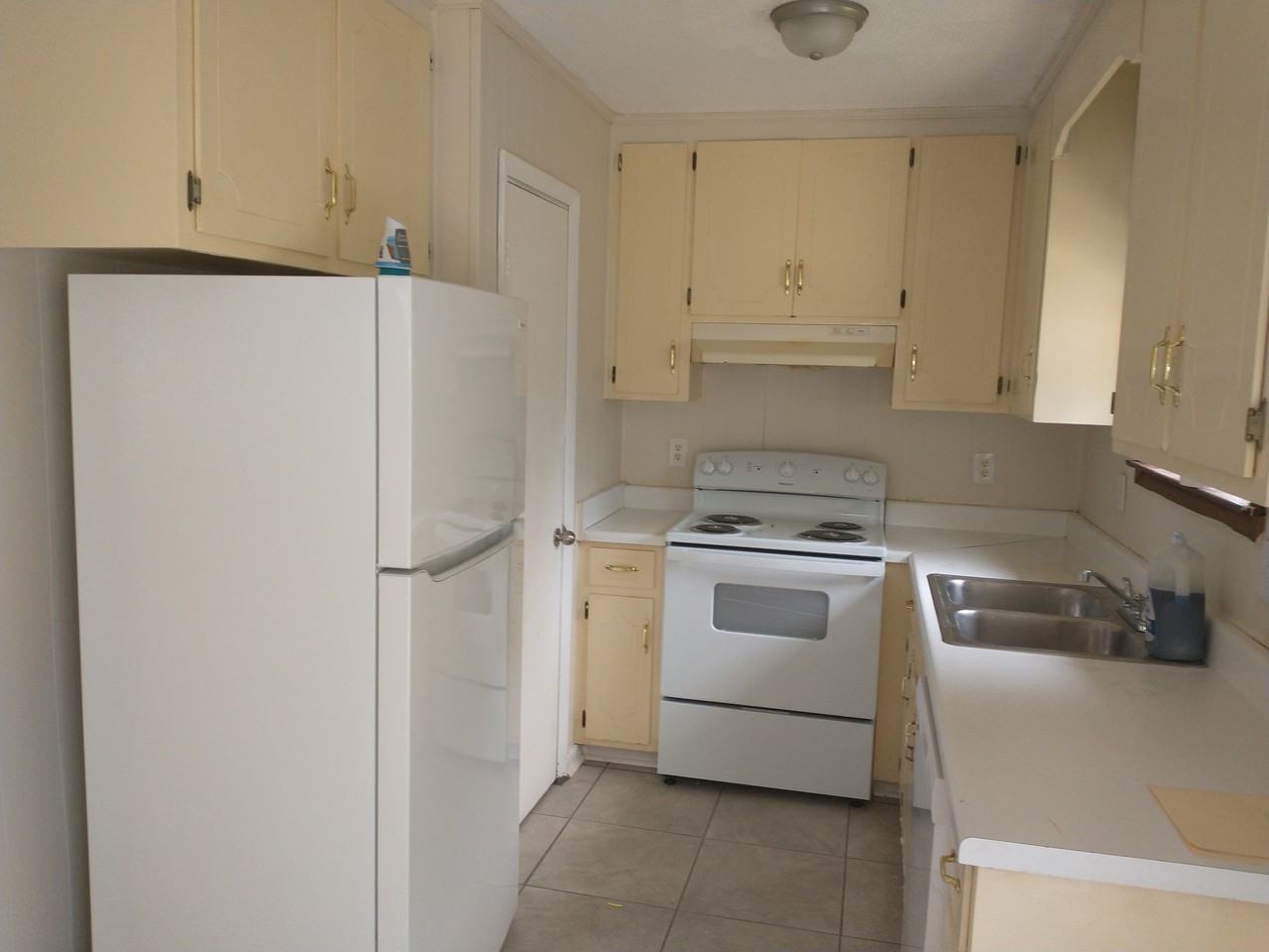 108 First Family Dr - Photo 6 of 9