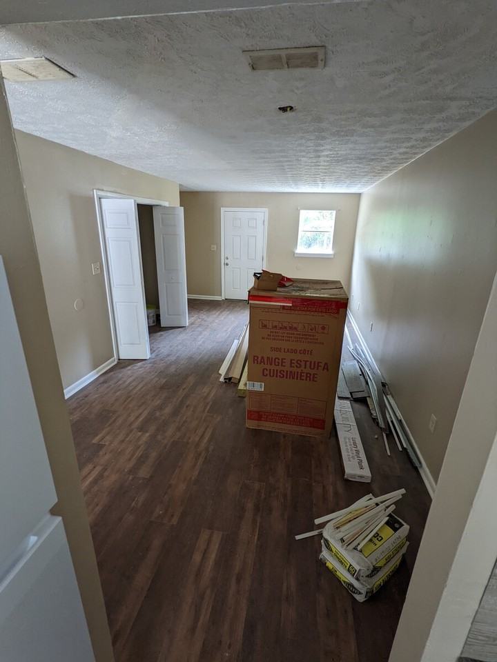 107 Sartain Dr #125 - Photo 2 of 12