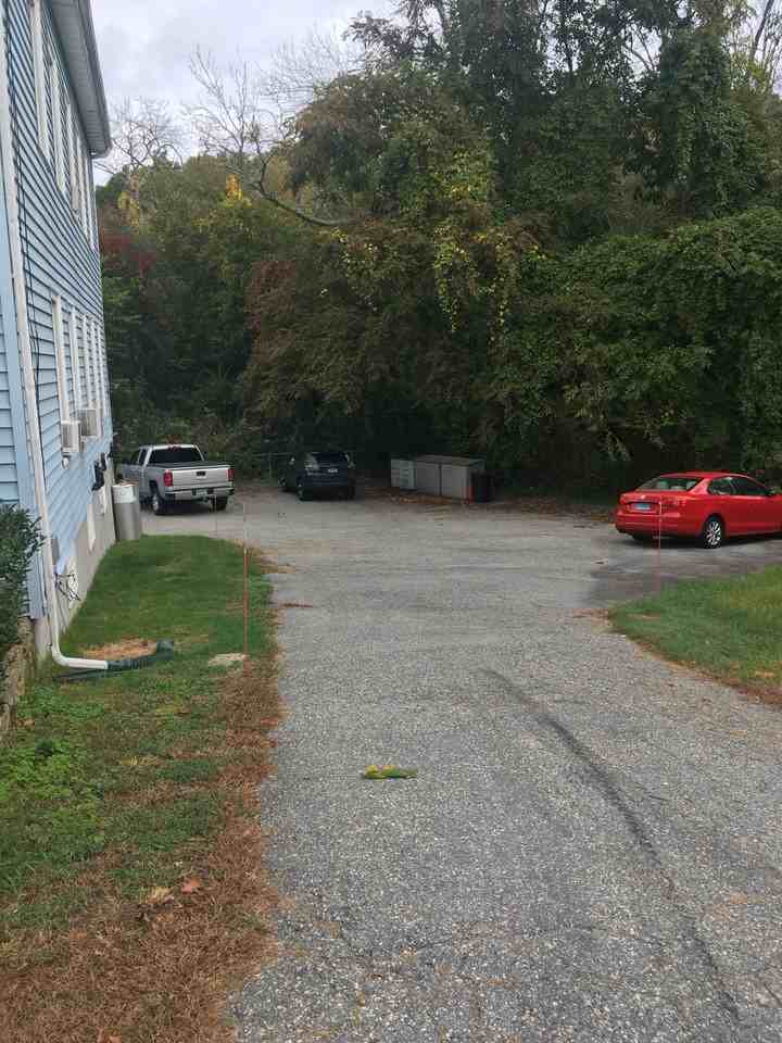 238 Poquonnock Rd #1 - Photo 5 of 22