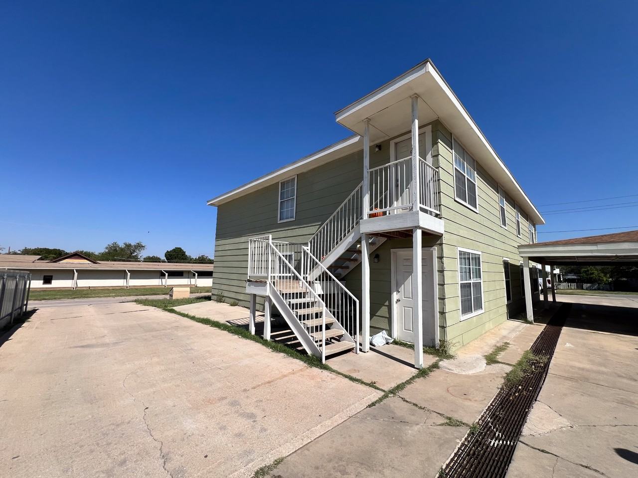 900 Scurry St #D - Photo 2 of 12