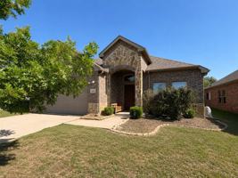 featured image of 640 Teakwood Dr