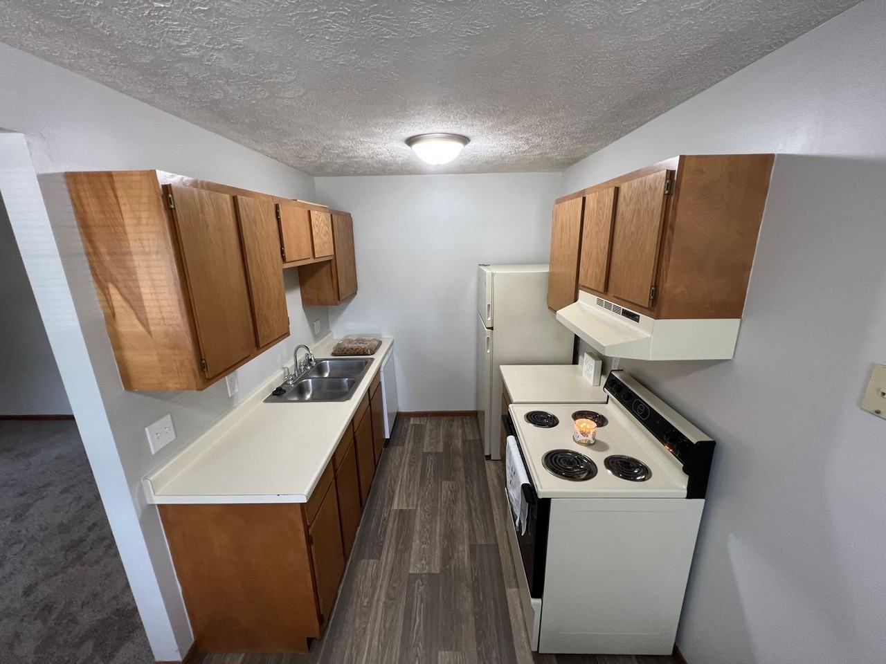 Maryland School Apartments - Photo 2 of 29