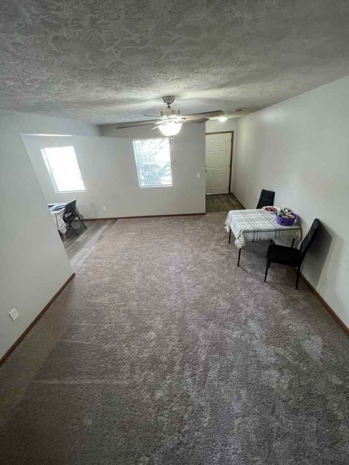Maryland School Apartments - Photo 5 of 29