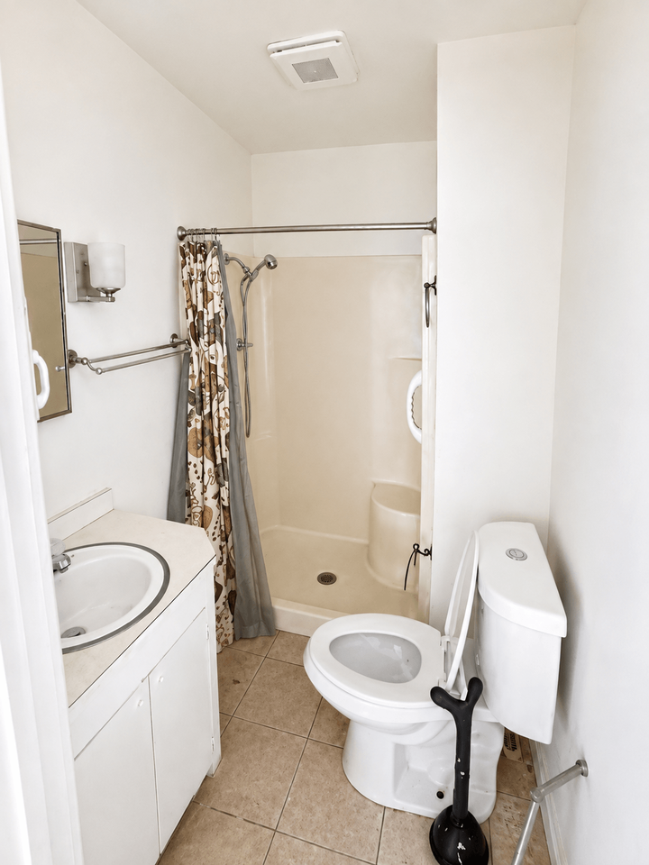 312 W Main St - Photo 4 of 4