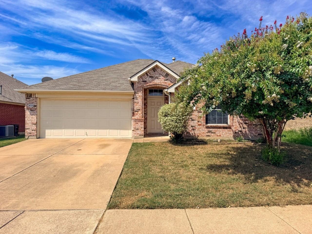 633 Canoe Way