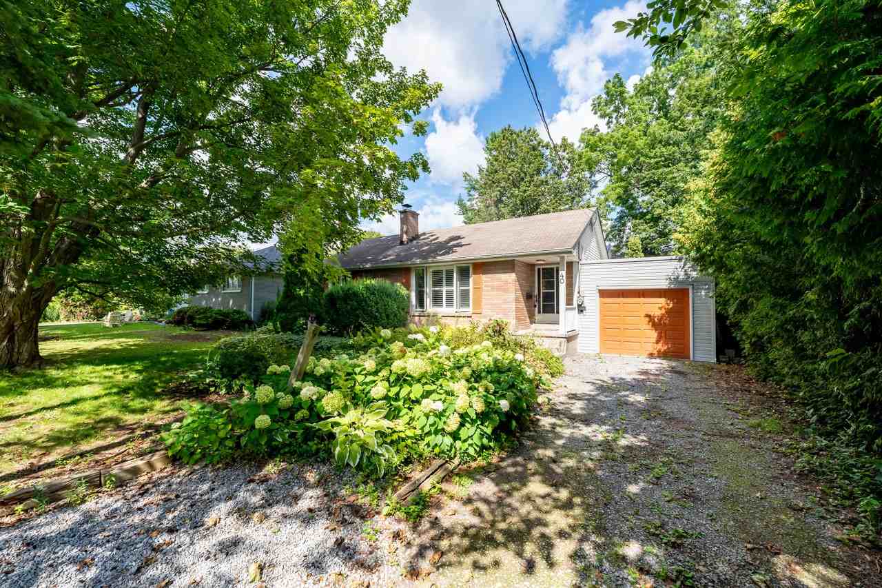 40 Brook Road South - Photo 2 of 21