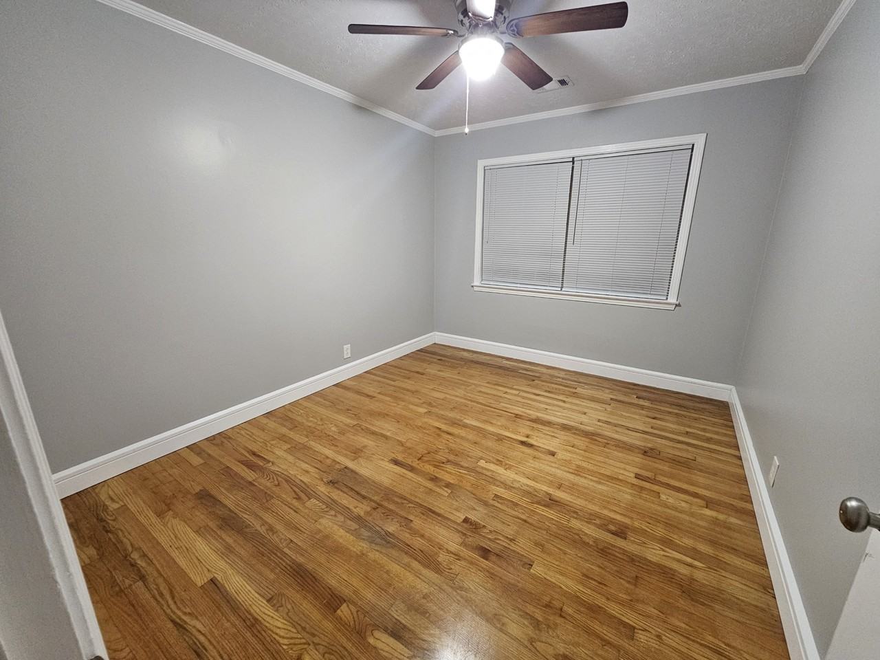 416 Rebecca Ave - Photo 2 of 9