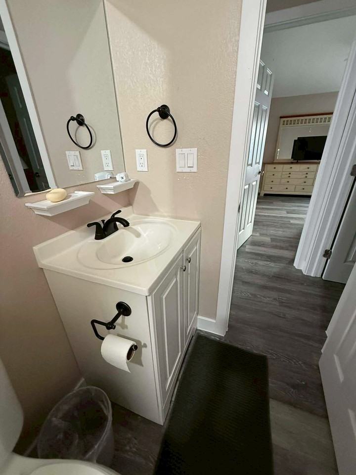 4701 Leilani Ln - Photo 2 of 8