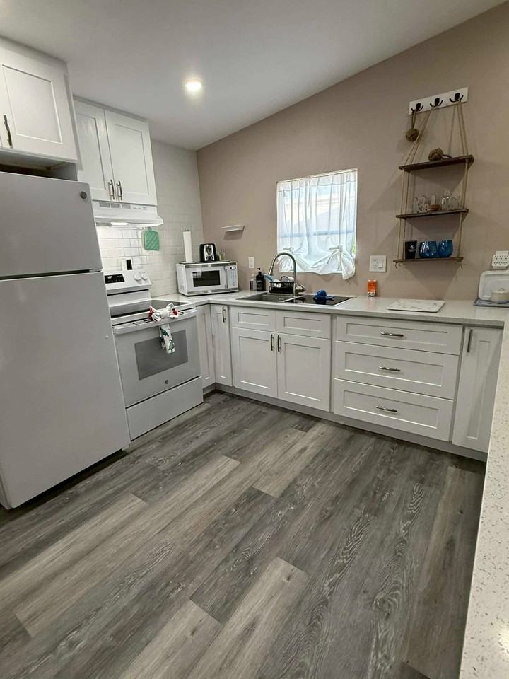 4701 Leilani Ln - Photo 6 of 8