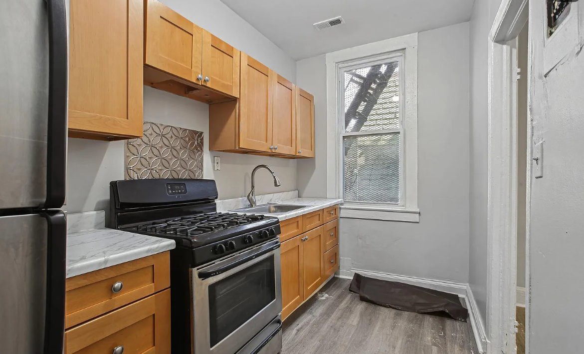 3 255X W Lombard St, #3 - Photo 2 of 6