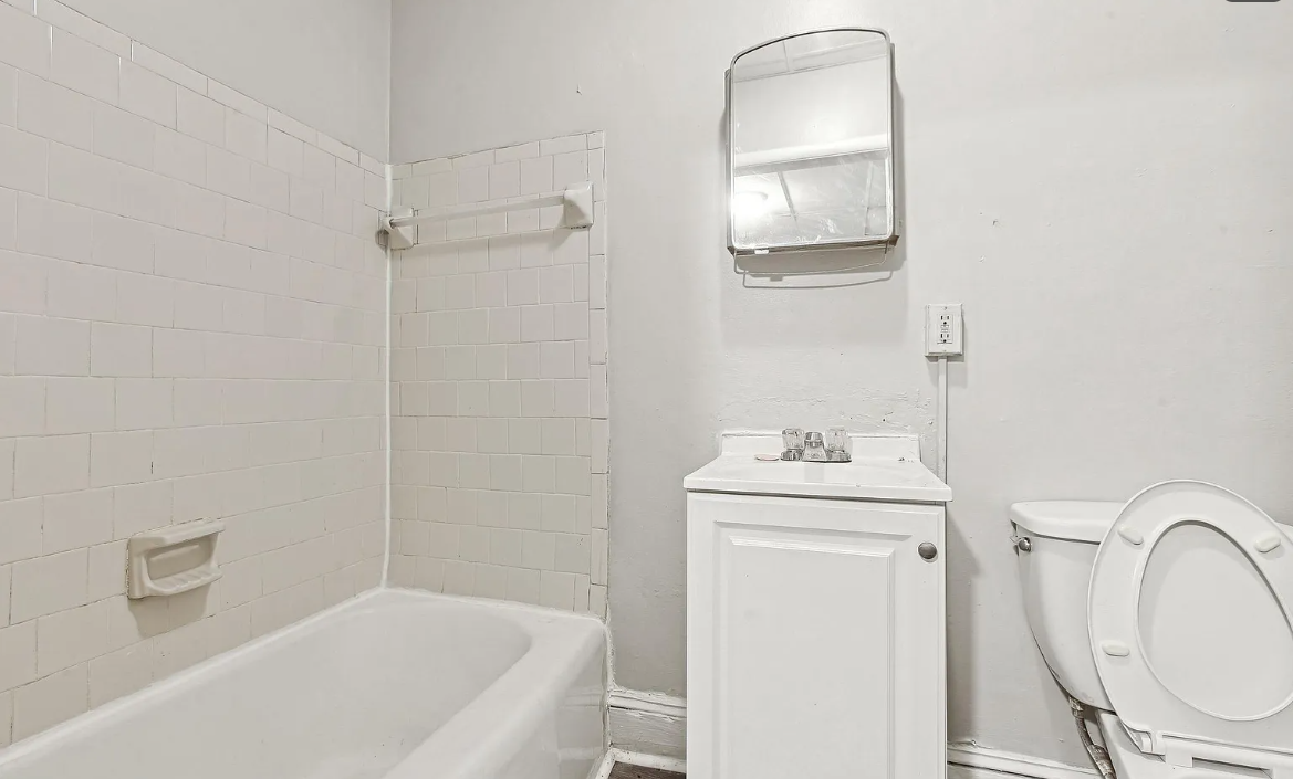 3 255X W Lombard St, #3 - Photo 5 of 6