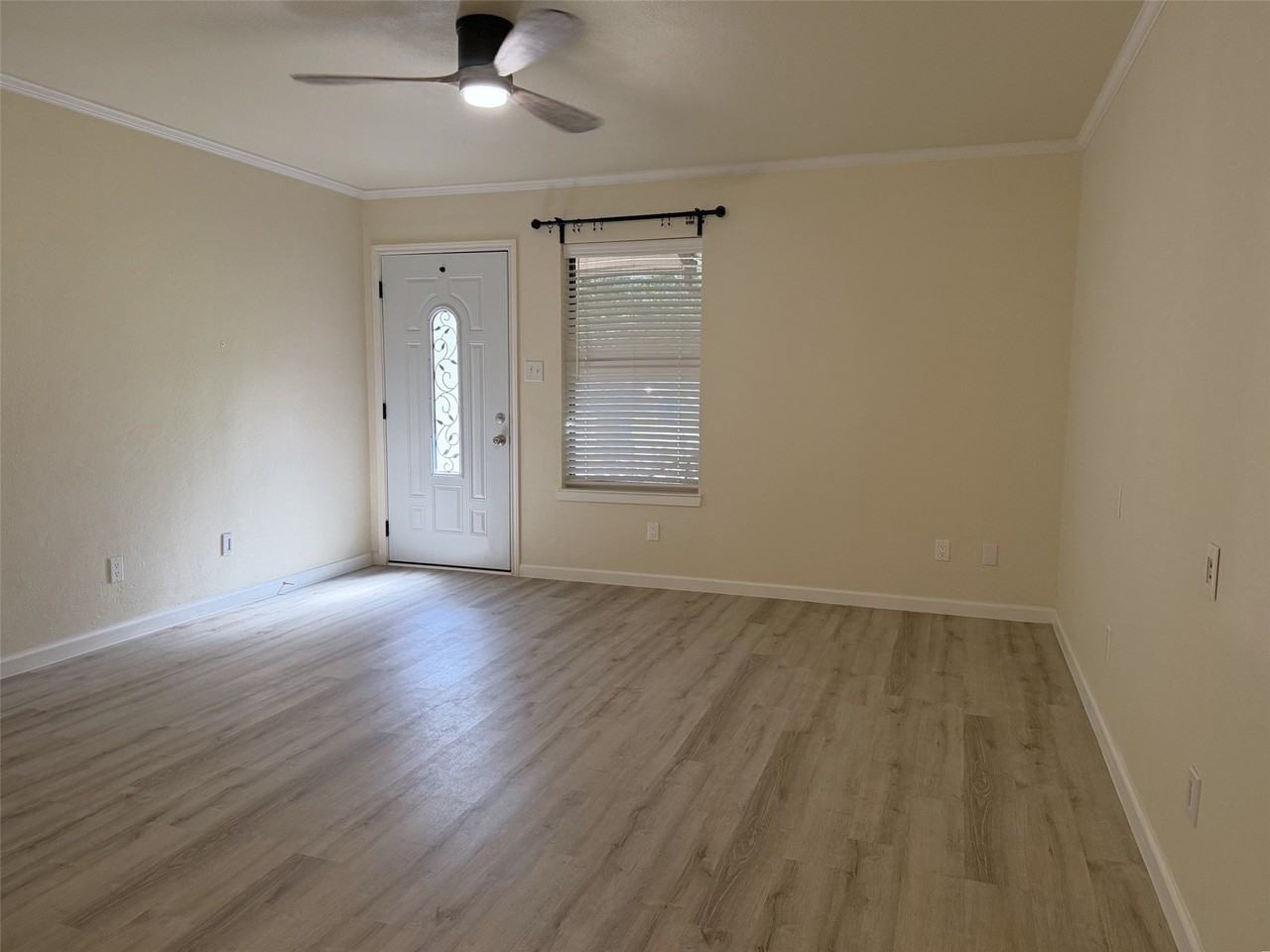 101 Kathryn Dr - Photo 5 of 23