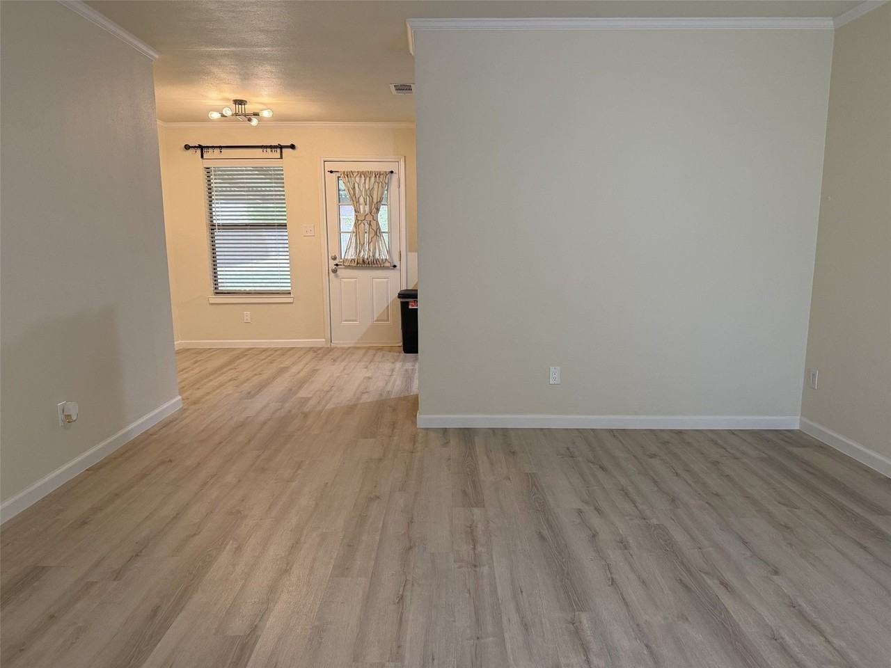 101 Kathryn Dr - Photo 6 of 23