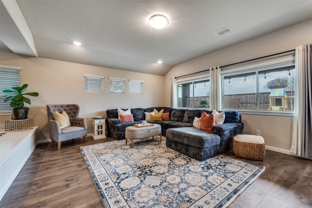 3304 Adobe Vis - Photo 3 of 24