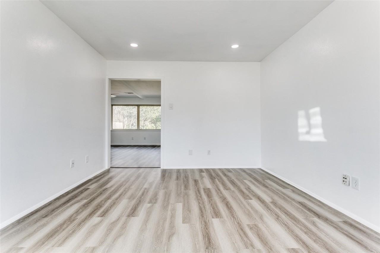 1606 W Shore Dr - Photo 5 of 25