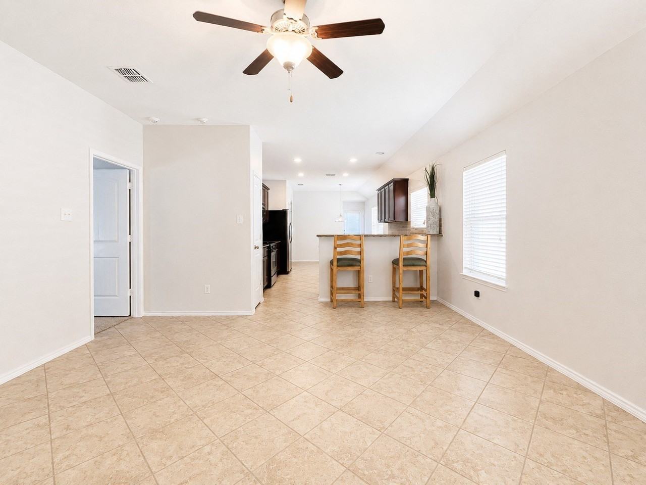 2833 Houston Wood Dr - Photo 6 of 27