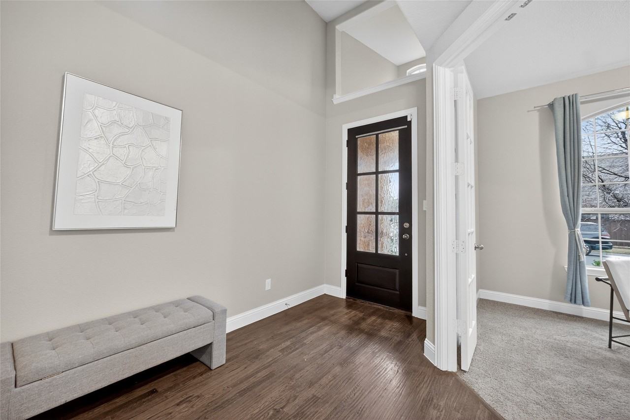 5404 Gypsum Dr - Photo 3 of 40
