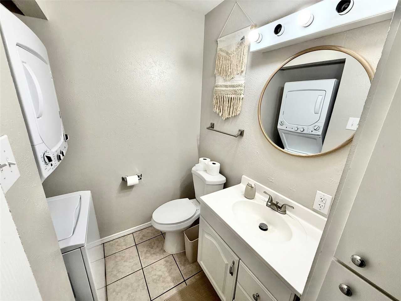 1905 W Morton St #19 - Photo 6 of 8