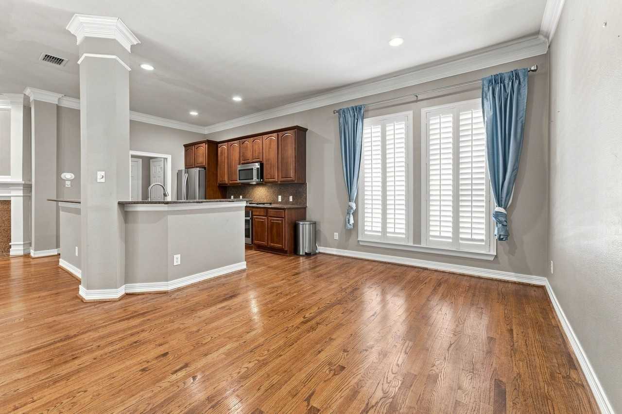 4330 Holland Ave #5 - Photo 6 of 26