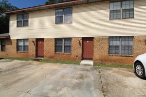 featured image of 1455 Acorn Ln #H