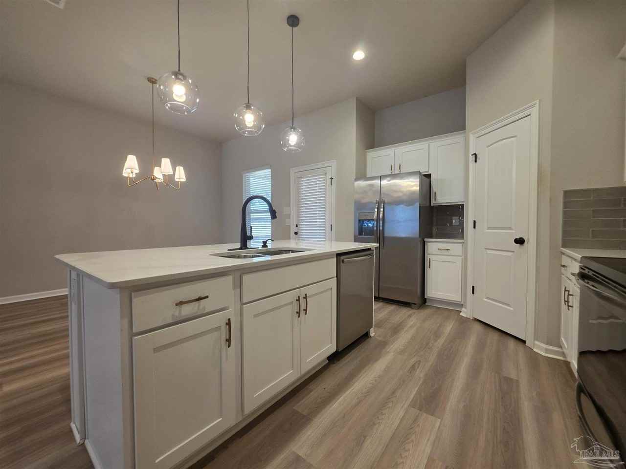 4713 Sago Palm Cir - Photo 7 of 25