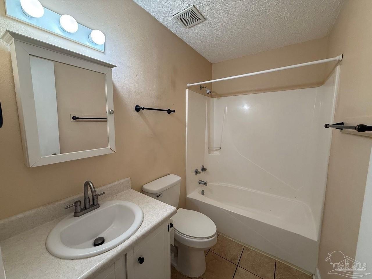 9221 Beatrice Dr - Photo 7 of 15