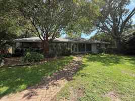 featured image of 303 Interbay Ave