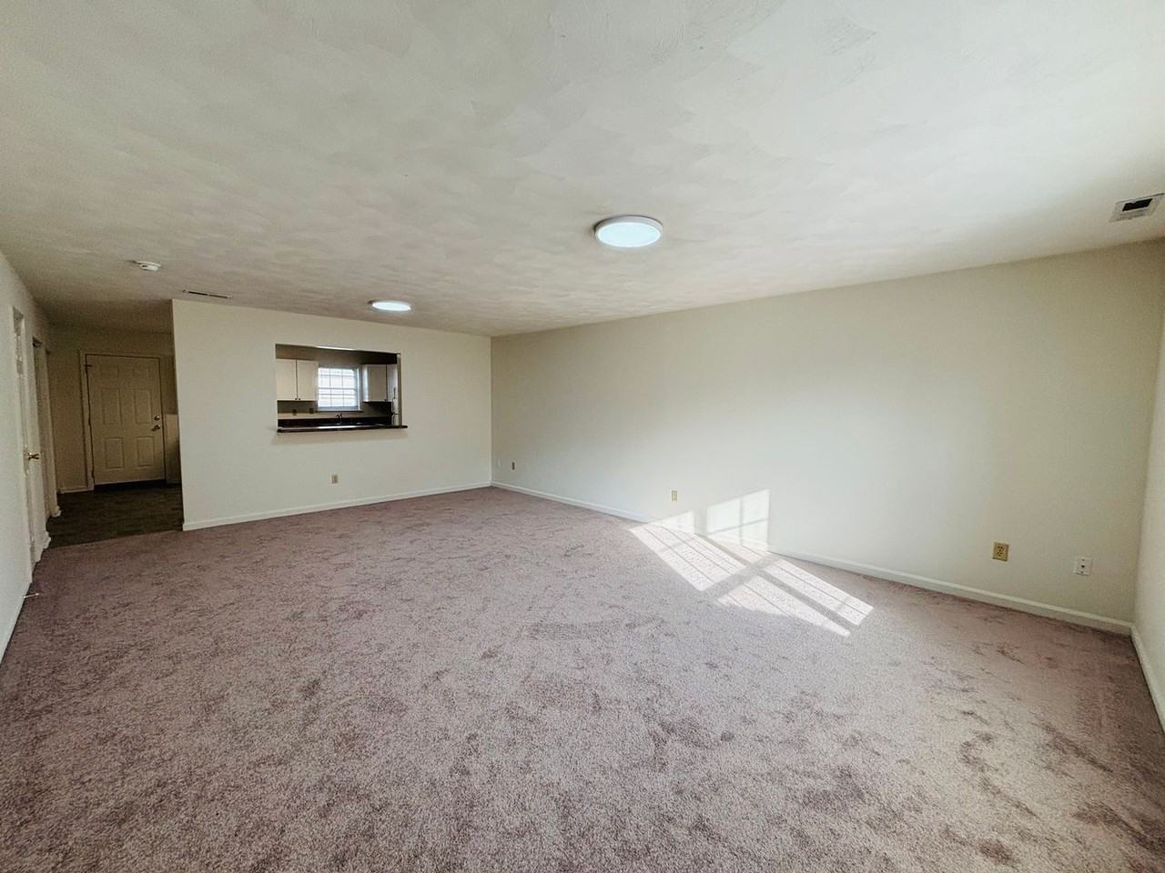 1412 Christine Ct - Photo 3 of 19
