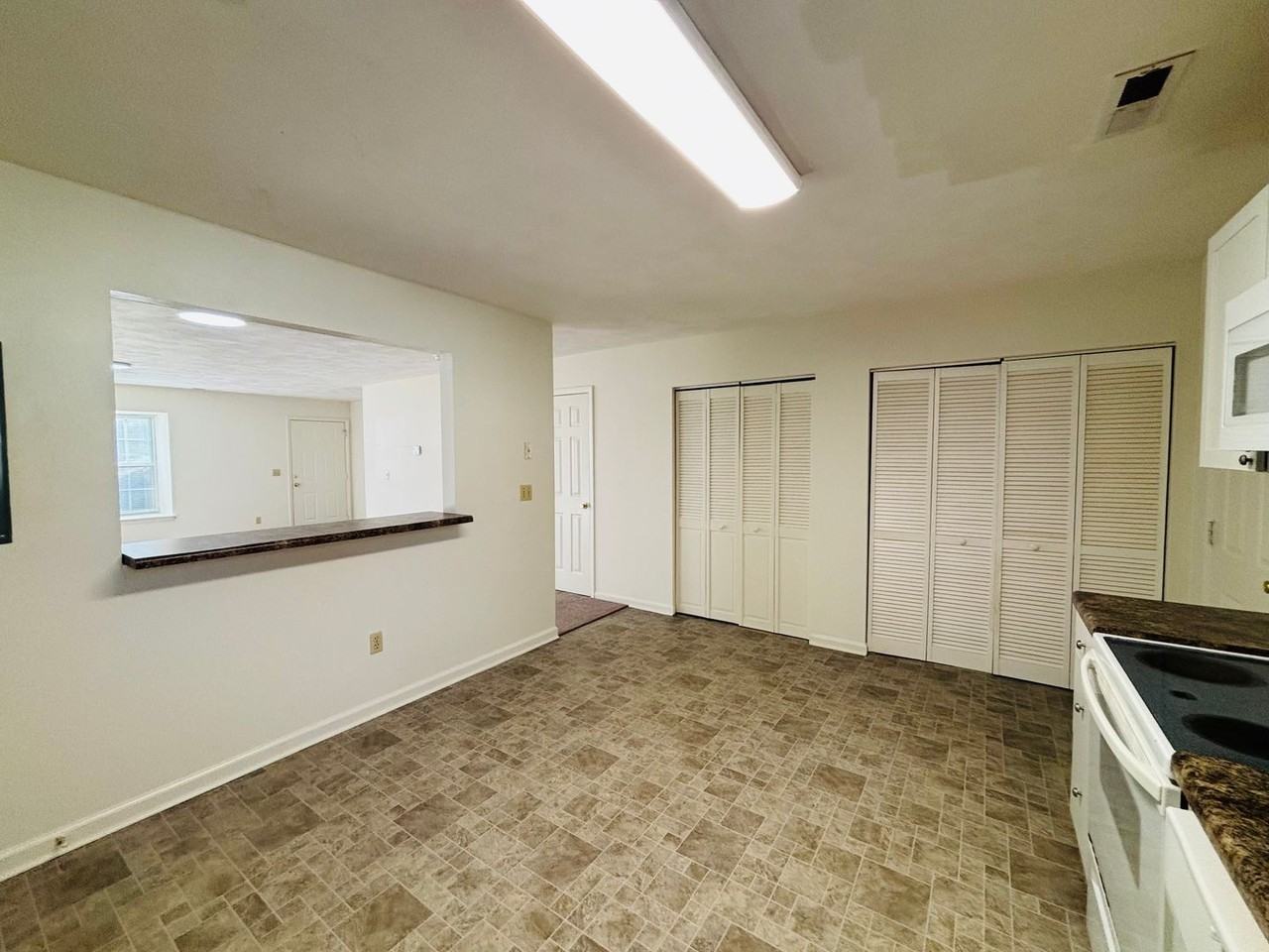 1412 Christine Ct - Photo 6 of 19