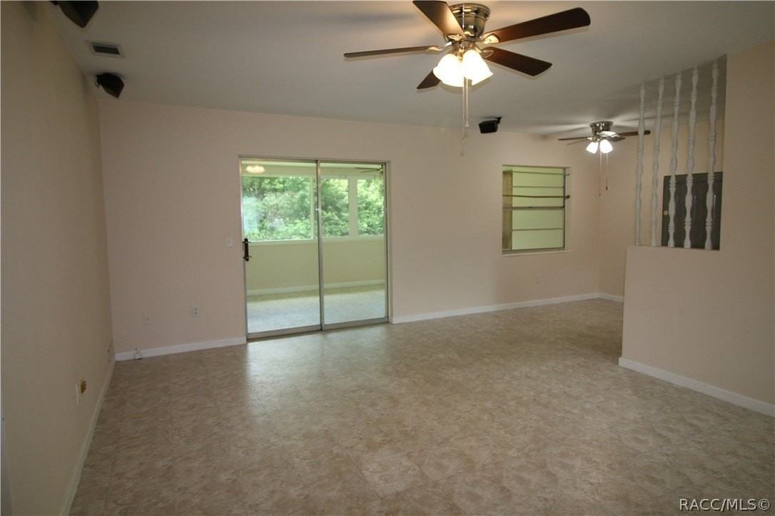 1621 Teasdale St - Photo 2 of 25