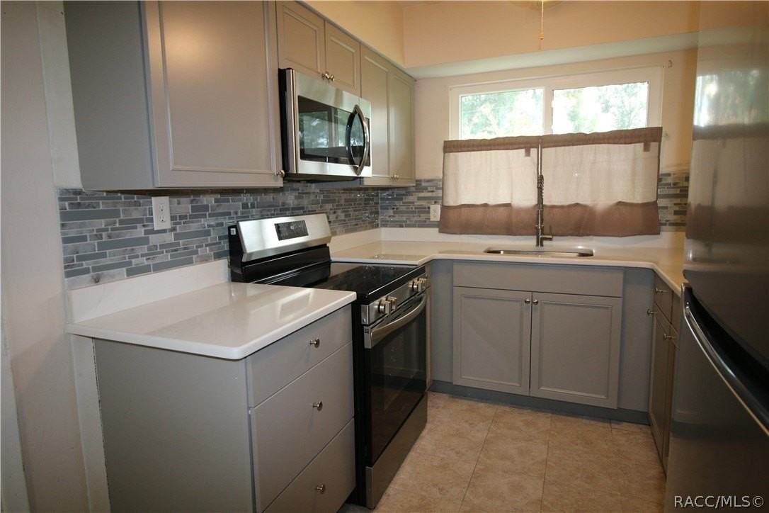 1621 Teasdale St - Photo 5 of 25