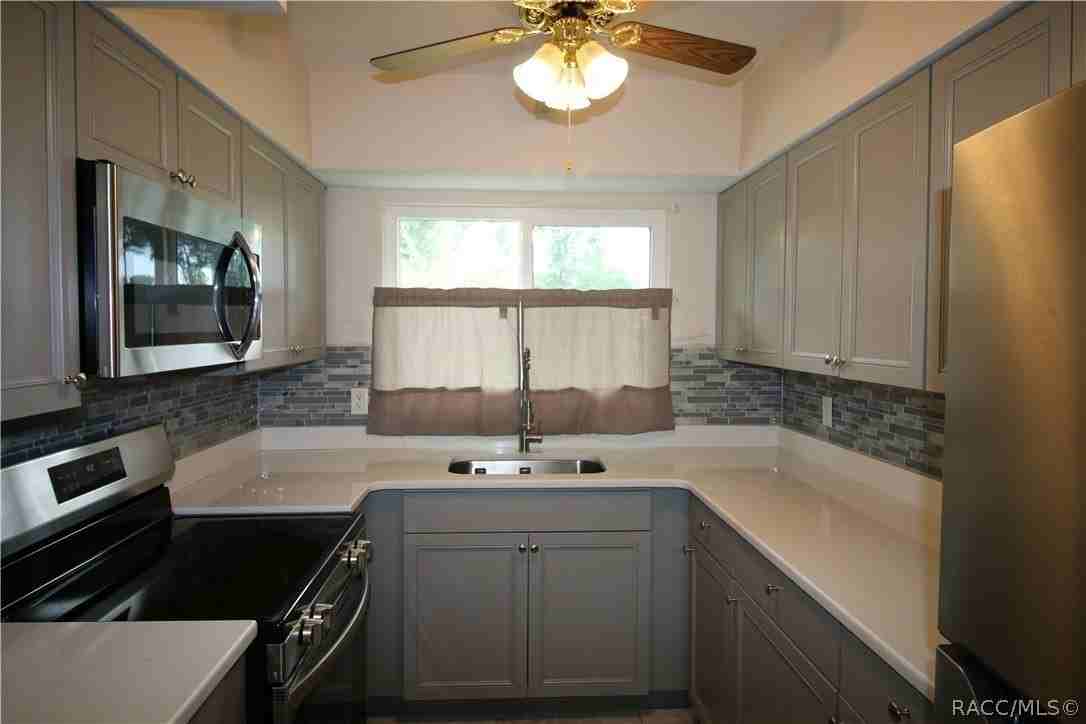 1621 Teasdale St - Photo 7 of 25