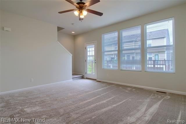 27976 Hopkins Dr - Photo 5 of 29