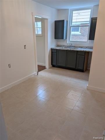 5575 Buckingham Ave - Photo 6 of 15