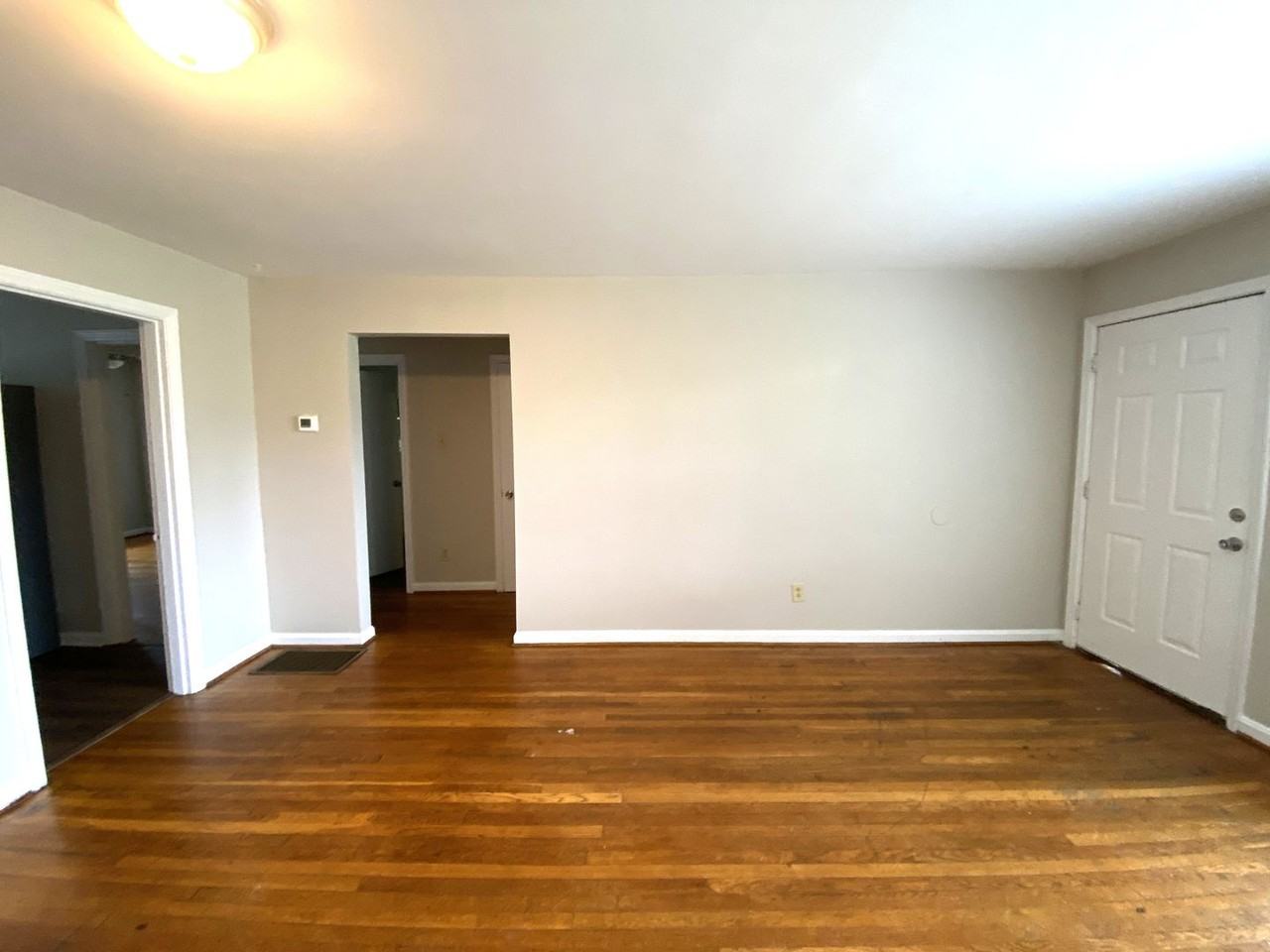 401 Springhill Dr - Photo 5 of 26