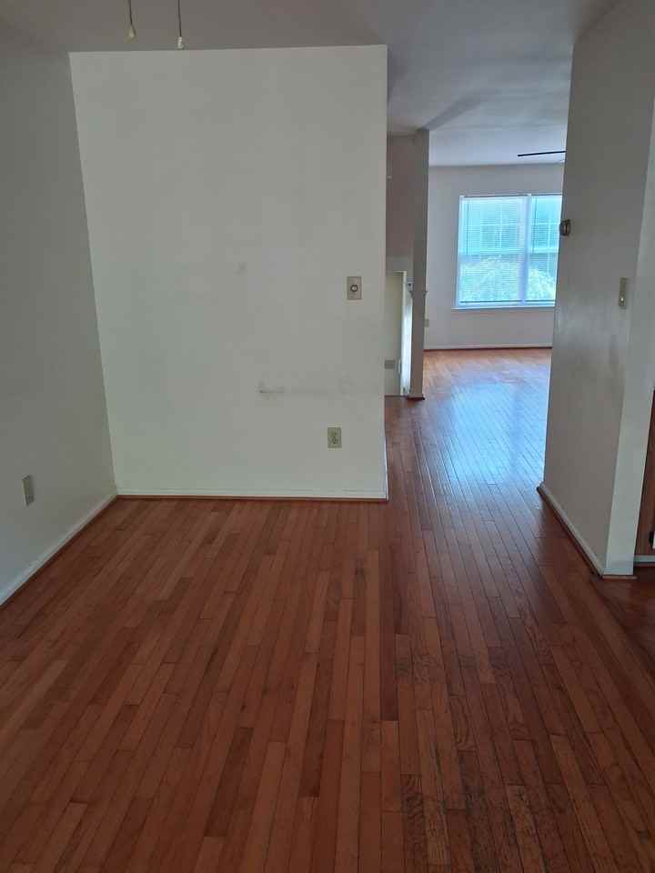 136 Wimbledon Ct #1 - Photo 4 of 12