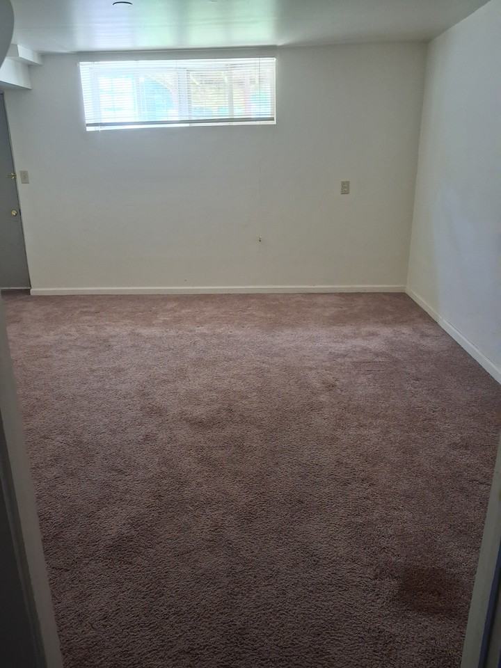 136 Wimbledon Ct #1 - Photo 7 of 12